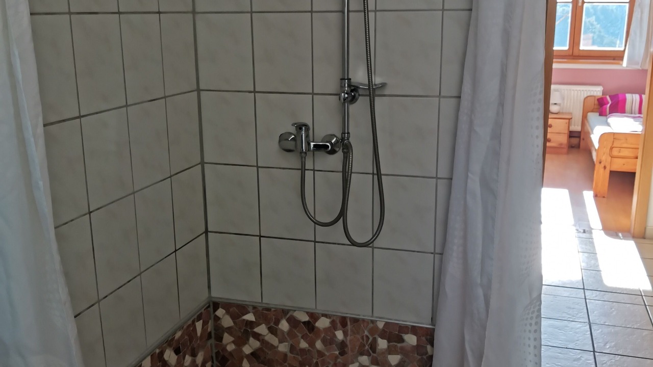 Photo of Bathroom in Reut