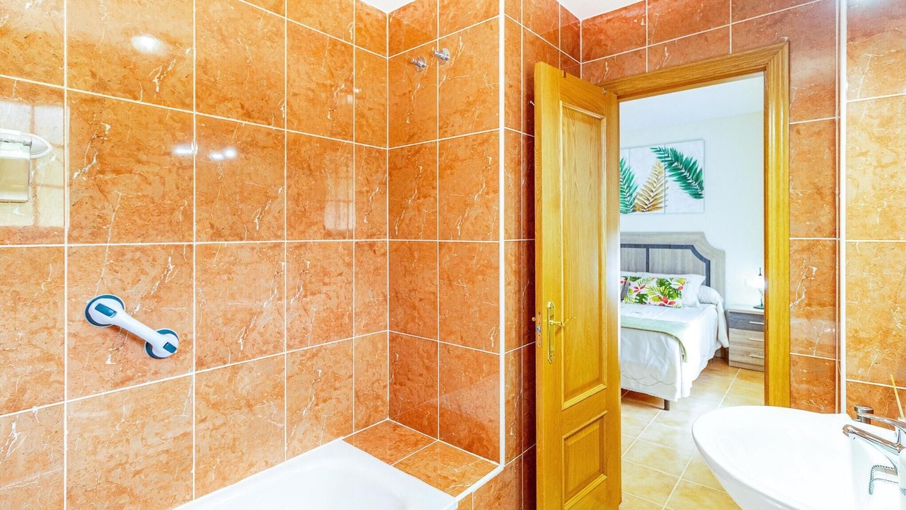 Photo of Bathroom in Benaojan