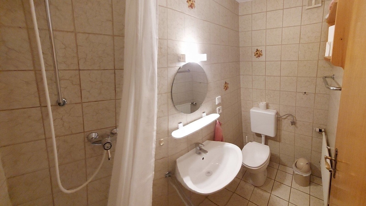 Photo of Bathroom in Prem