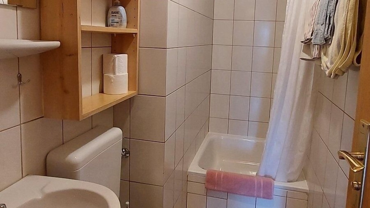 Photo of Bathroom in Prem