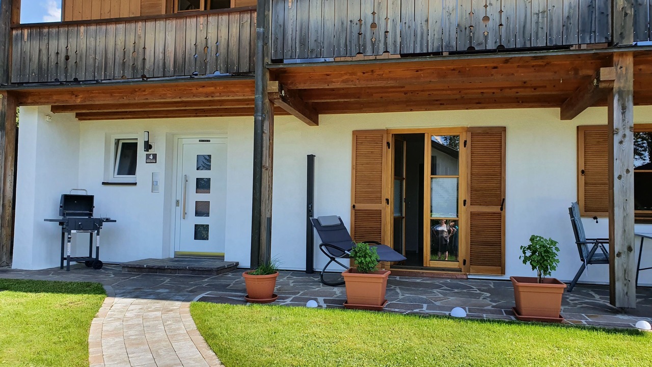 Photo of Outdoor in Buching