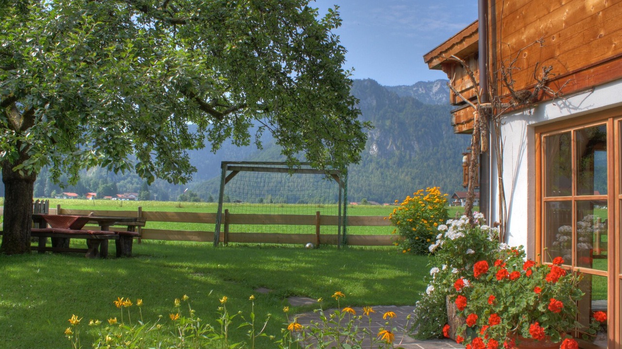 Photo of Outdoor in Kreuzfeld