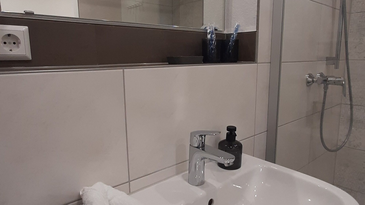 Photo of Bathroom in Gemarkung Edenhausen