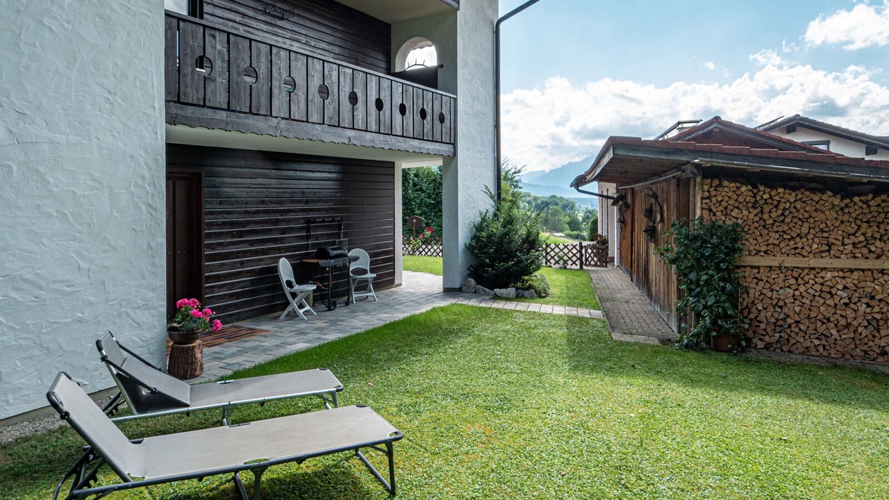 Photo of Outdoor in Buching