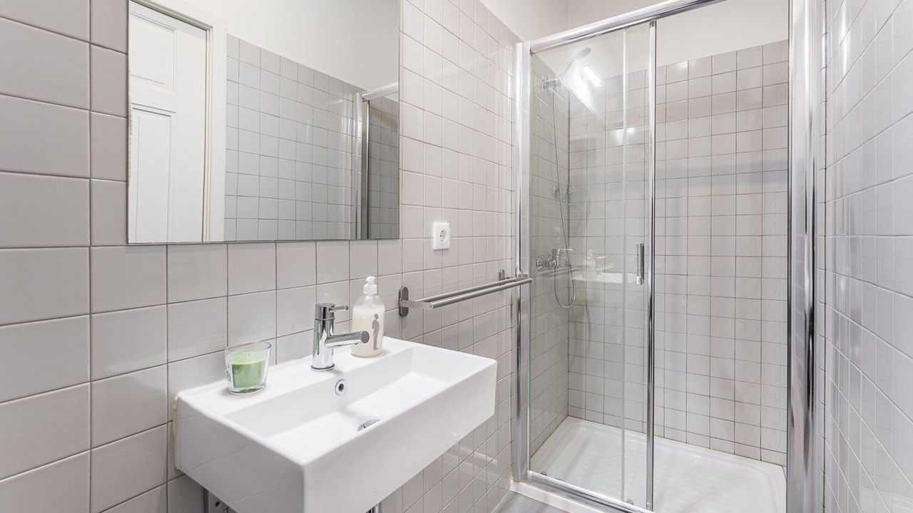 Photo of Bathroom in Paranhos