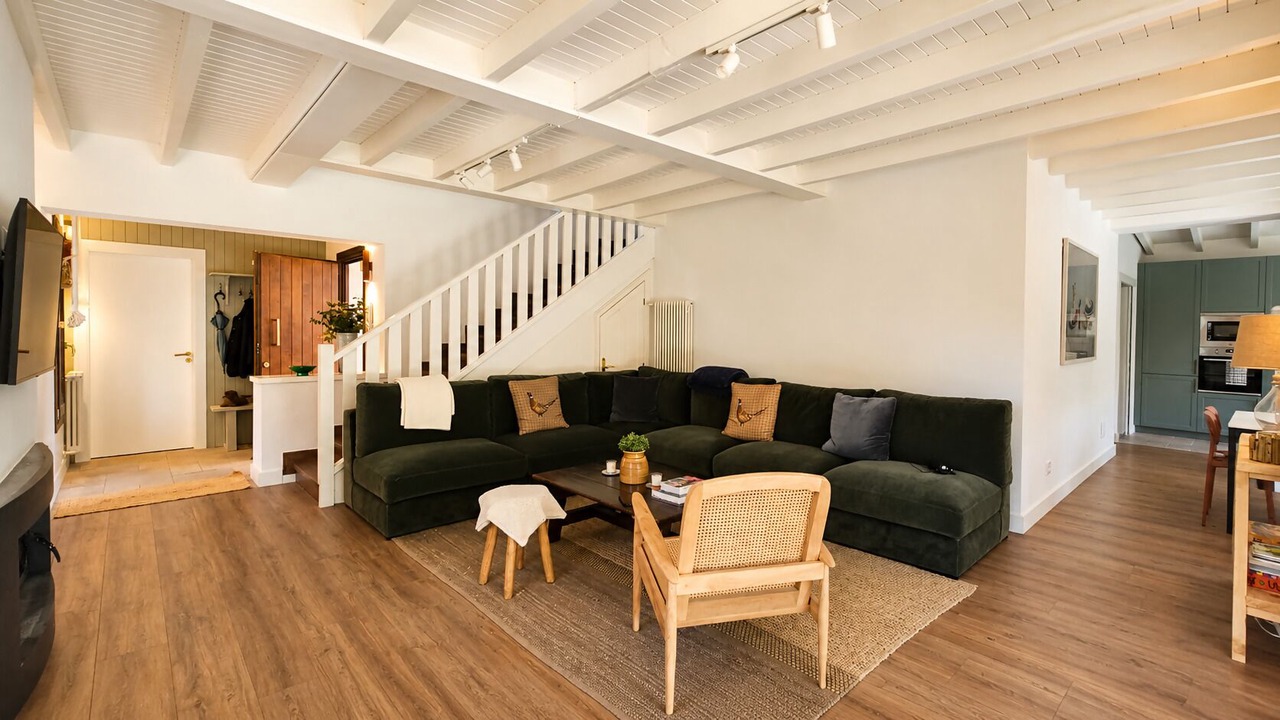 Photo of Bedroom in Cue