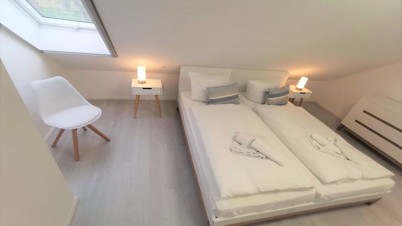 Photo of Bedroom in Gross Zicker