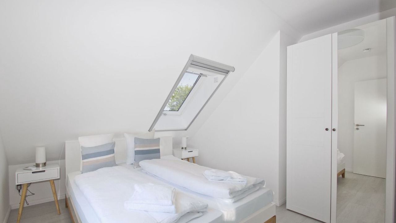 Photo of Bedroom in Gross Zicker