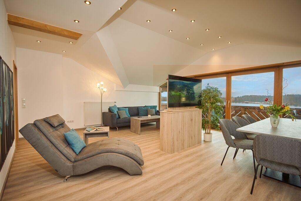 Photo of Livingroom in Pelham