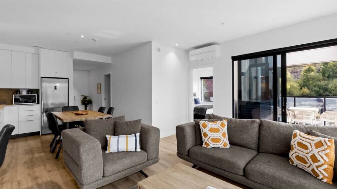 Photo of Livingroom in Arthur's Point