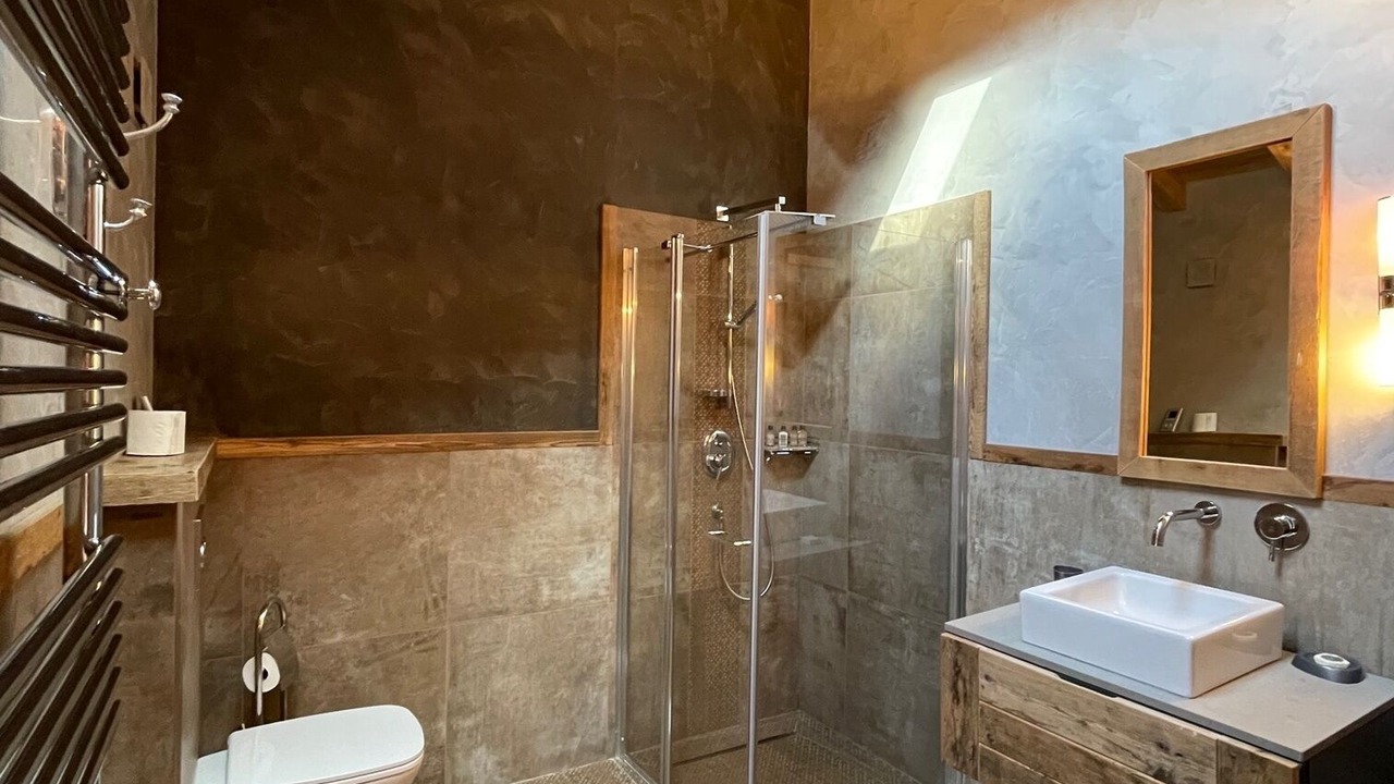 Photo of Bathroom in Les Praz-de-Chamonix