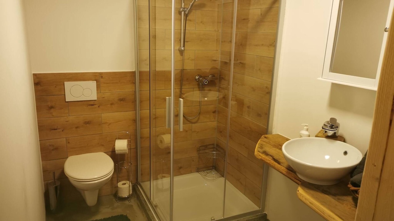 Photo of Bathroom in Ebbs