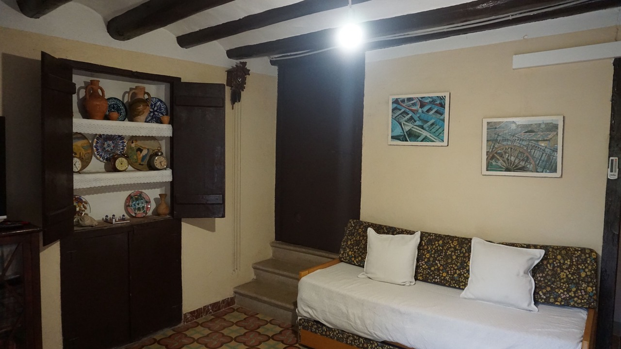 Photo of Livingroom in Calig