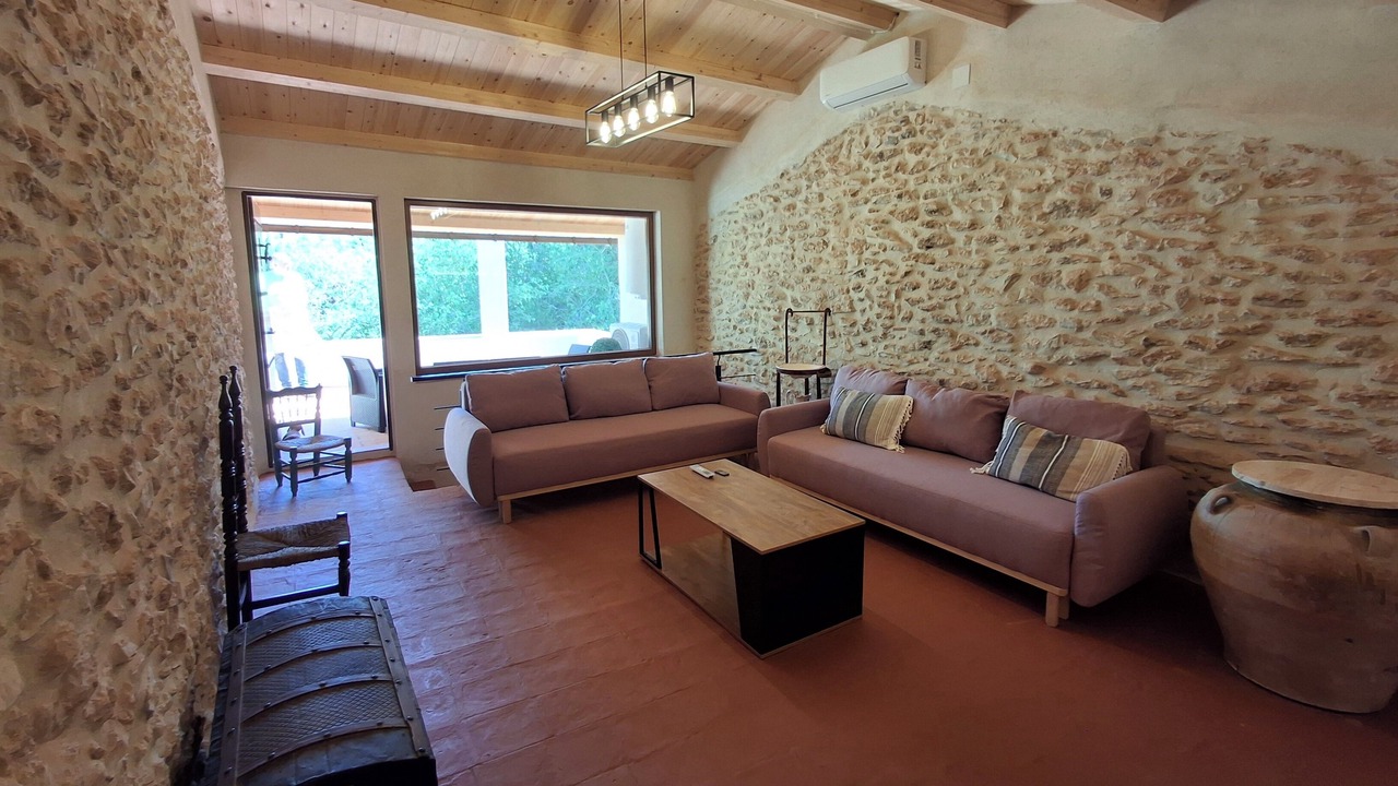 Photo of Livingroom in Calig