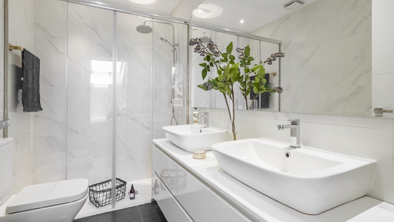 Photo of Bathroom in Embajadores