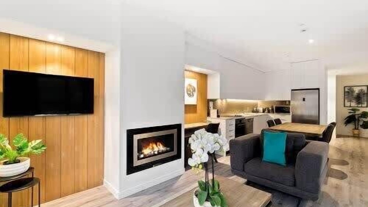 Photo of Livingroom in Arthur's Point
