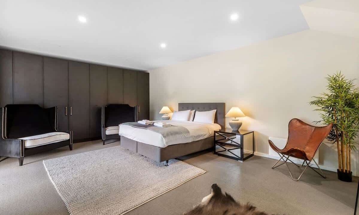 Photo of Bedroom in Queenstown