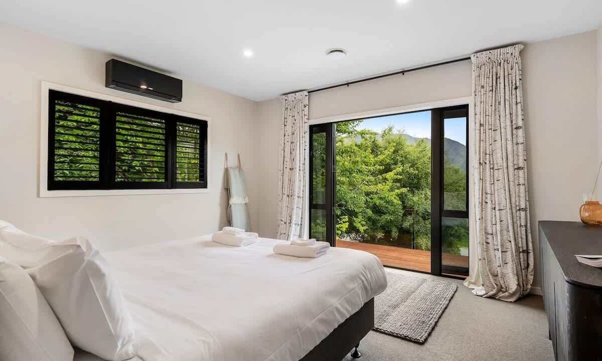 Photo of Bedroom in Queenstown
