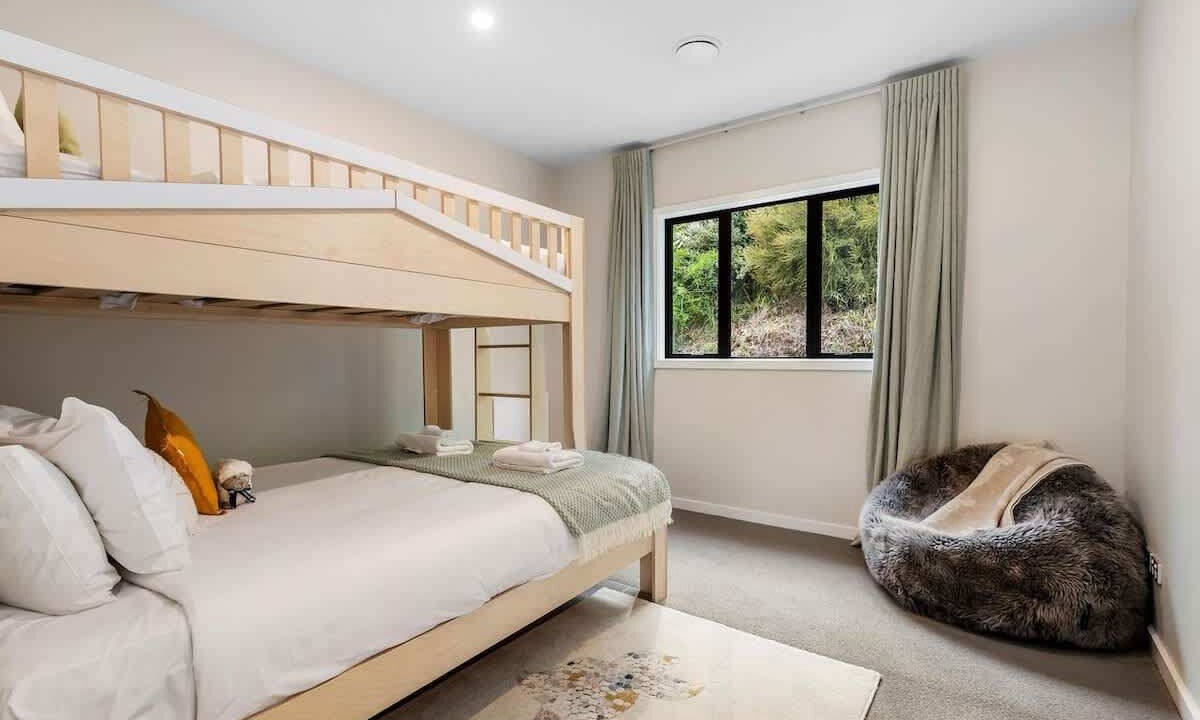 Photo of Bedroom in Queenstown