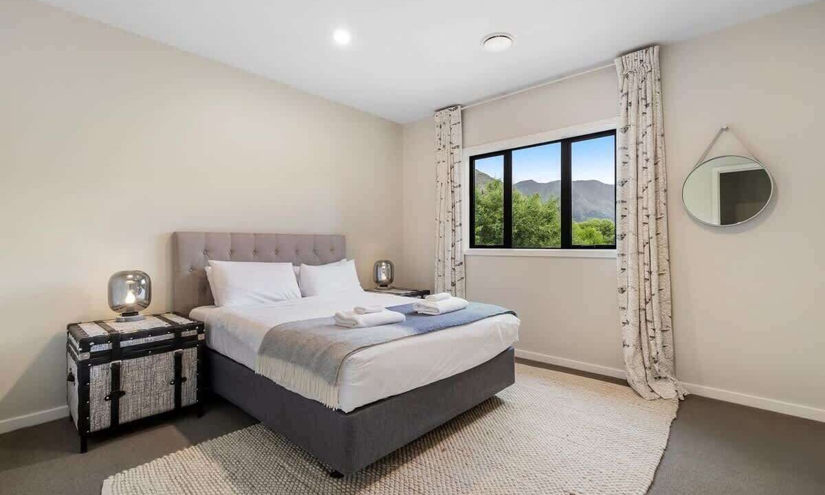 Photo of Bedroom in Queenstown