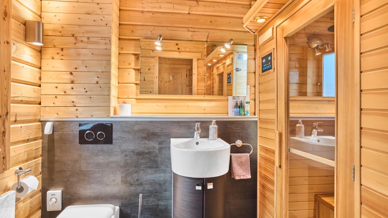 Photo of Bathroom in Mauth