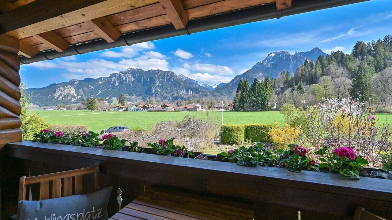 Photo of Outdoor in Horn