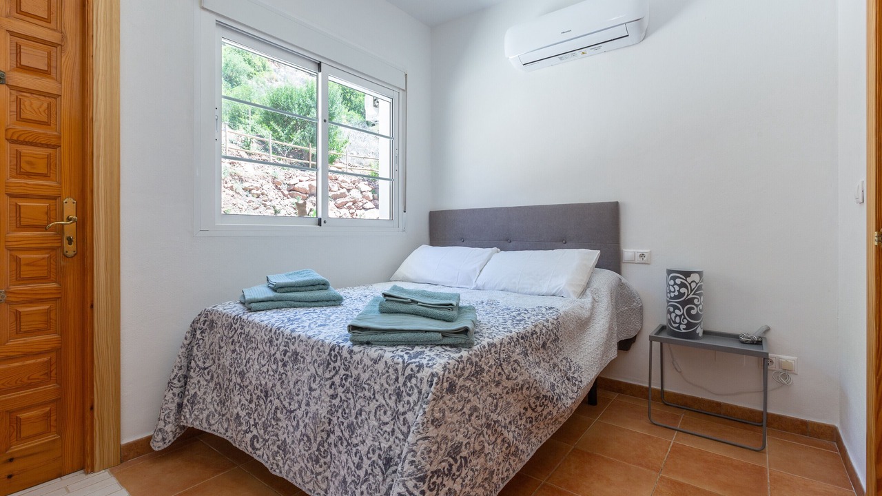 Photo of Bedroom in Almogia