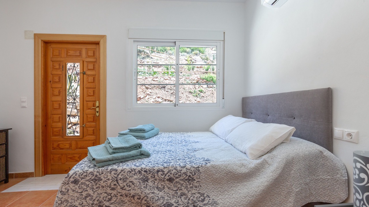 Photo of Bedroom in Almogia