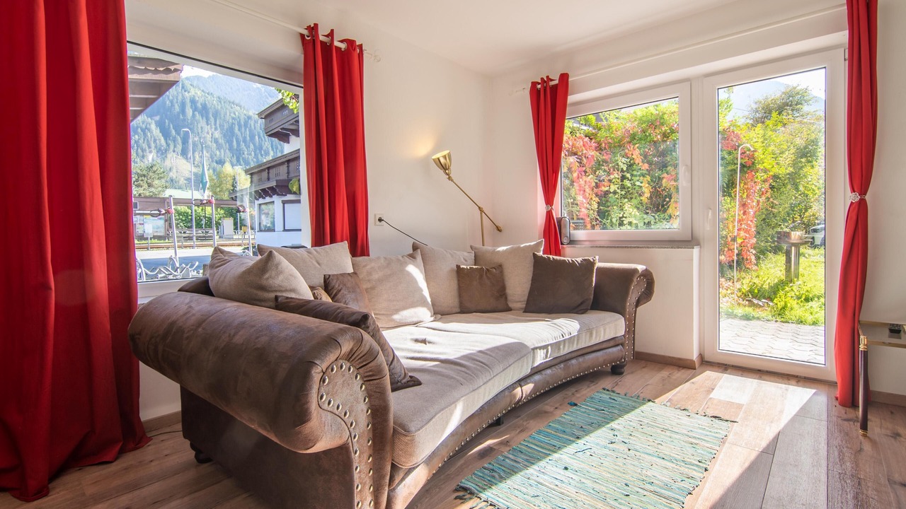 Photo of Livingroom in Mayrhofen