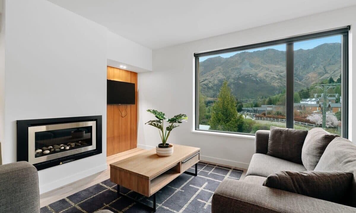 Photo of Livingroom in Arthur's Point