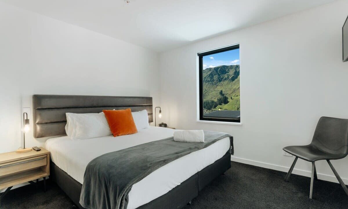 Photo of Bedroom in Arthur's Point
