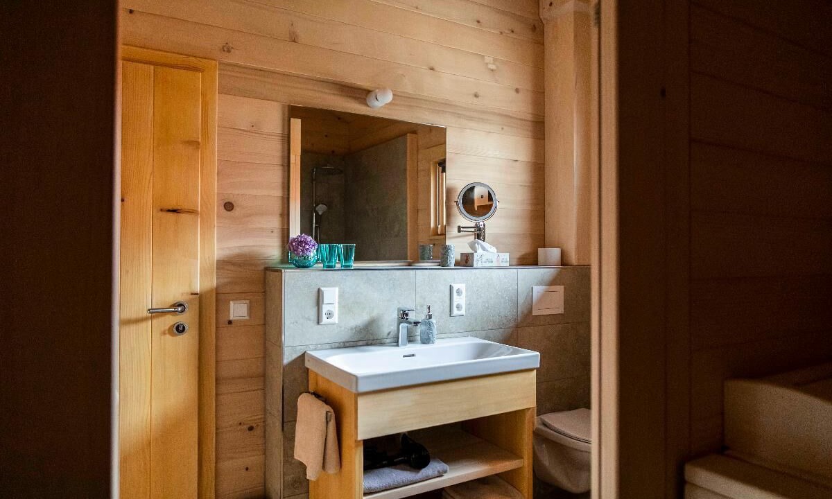 Photo of Bathroom in Lam