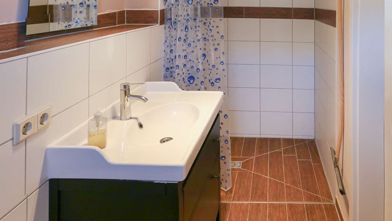 Photo of Bathroom in Gross Zicker