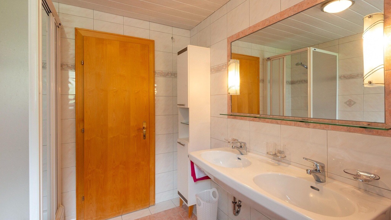 Photo of Bathroom in Strengen