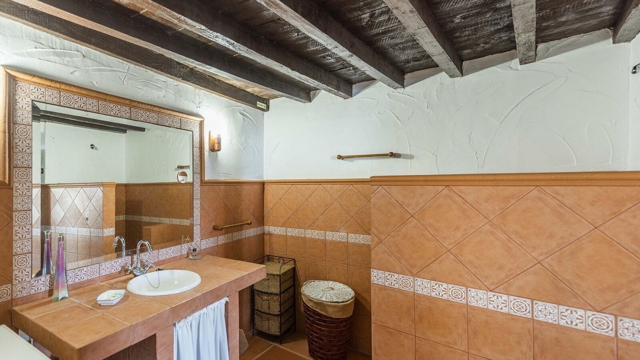 Photo of Bathroom in Almogia