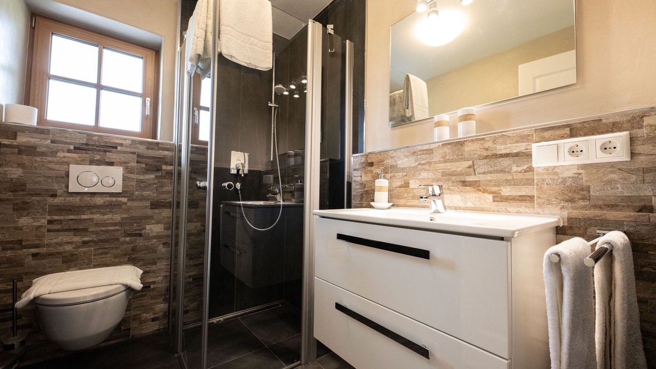 Photo of Bathroom in Farchant