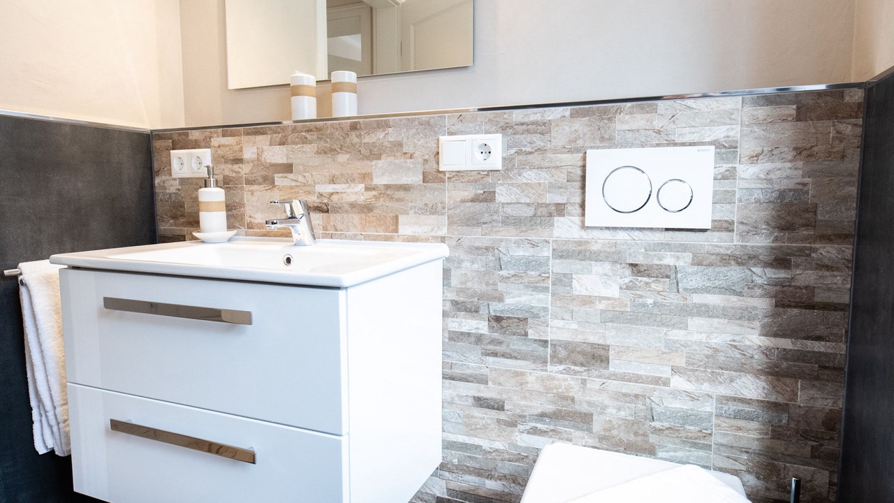 Photo of Bathroom in Farchant