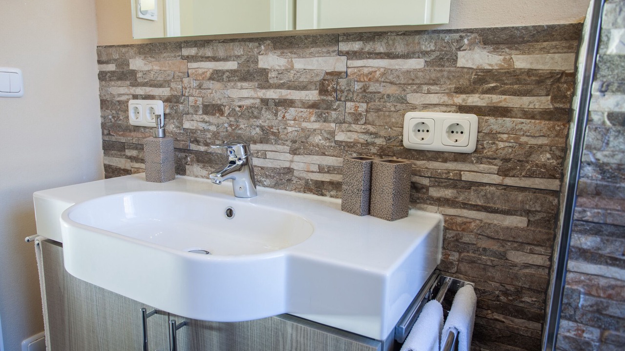 Photo of Bathroom in Farchant
