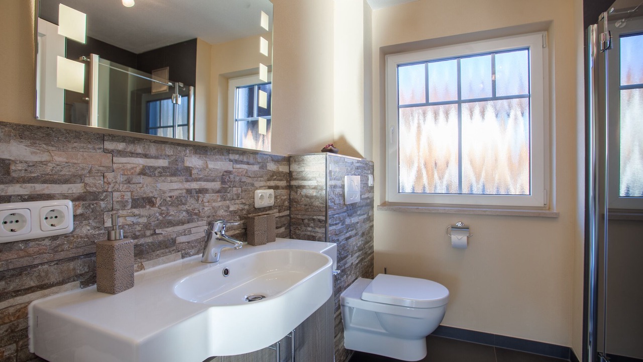 Photo of Bathroom in Farchant