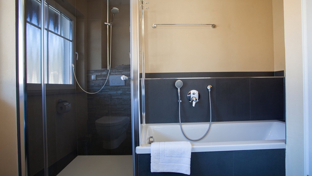Photo of Bathroom in Farchant