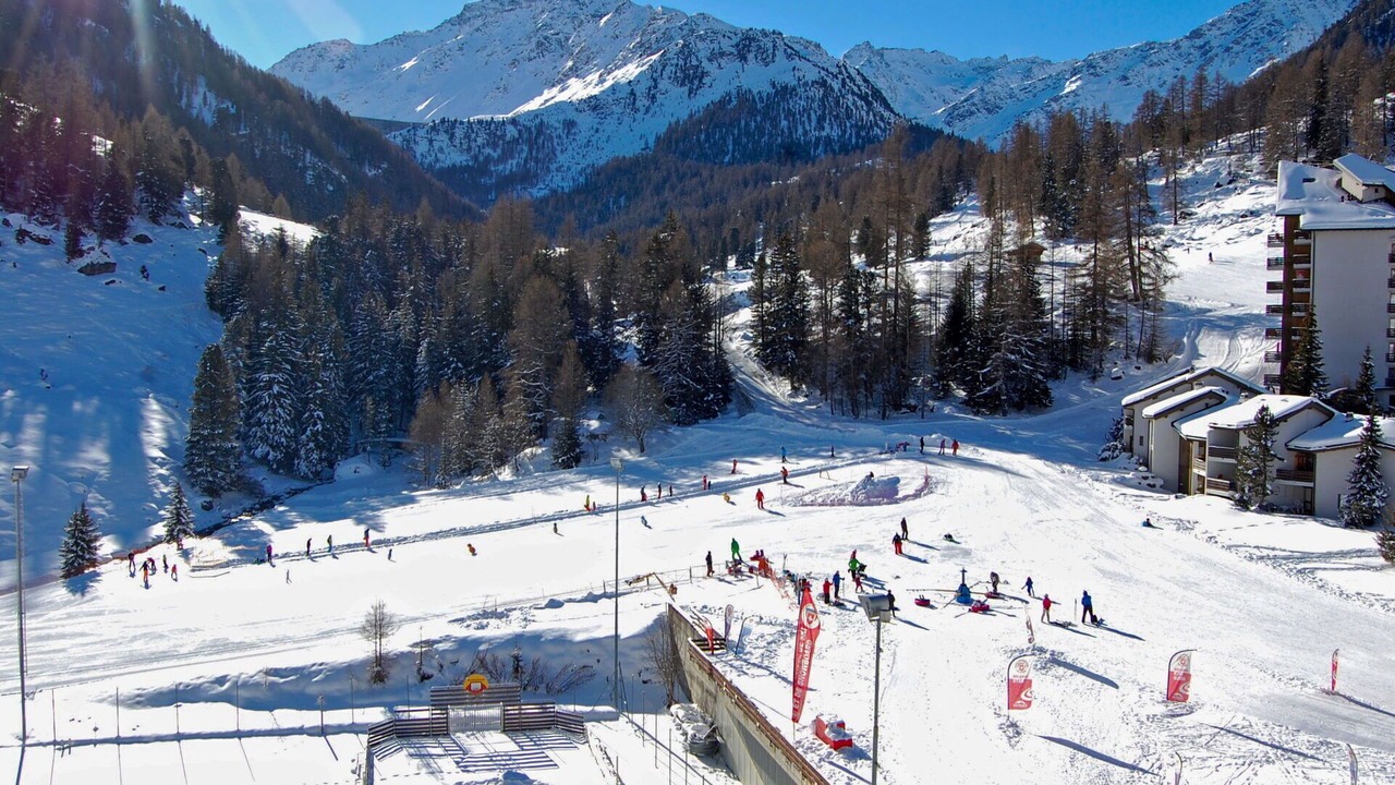 Photo of Outdoor in Noveli