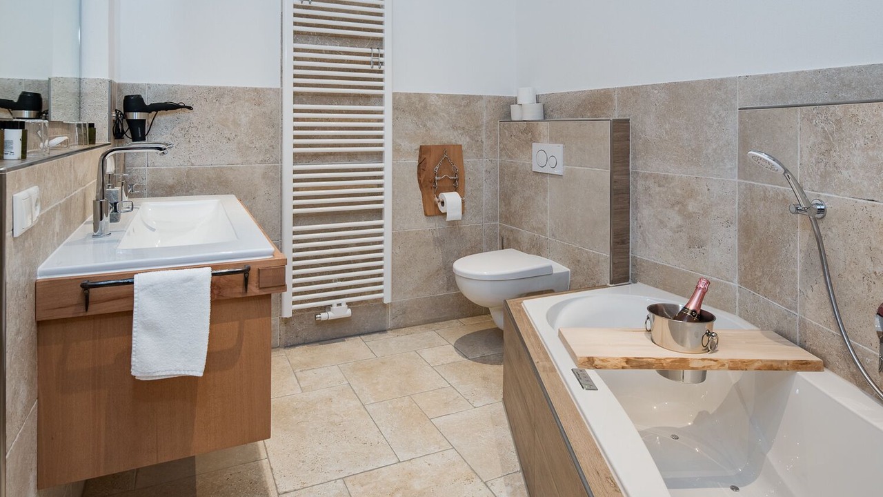 Photo of Bathroom in Petting