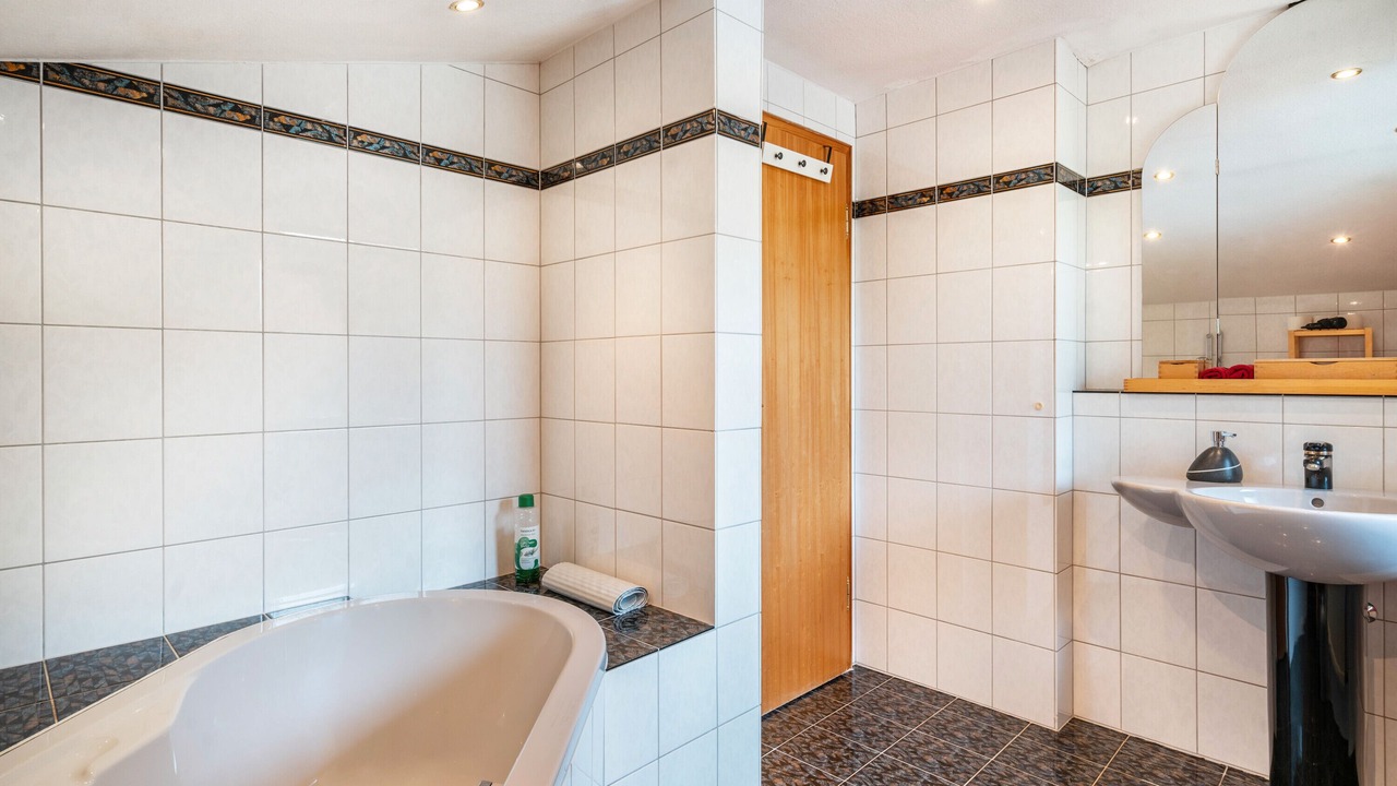 Photo of Bathroom in Schwob