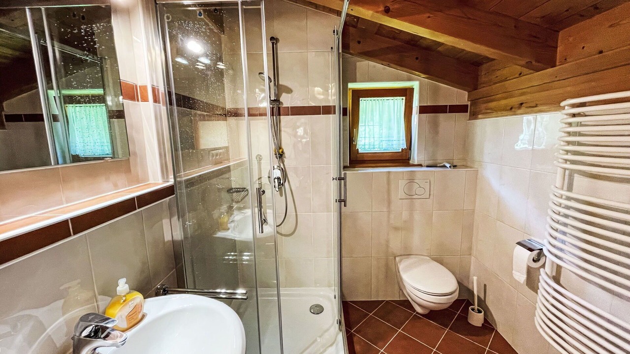 Photo of Bathroom in Maxlrain