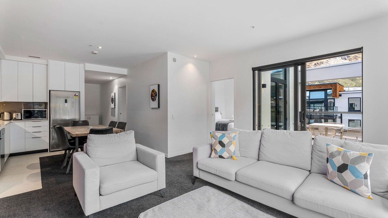 Photo of Livingroom in Arthur's Point