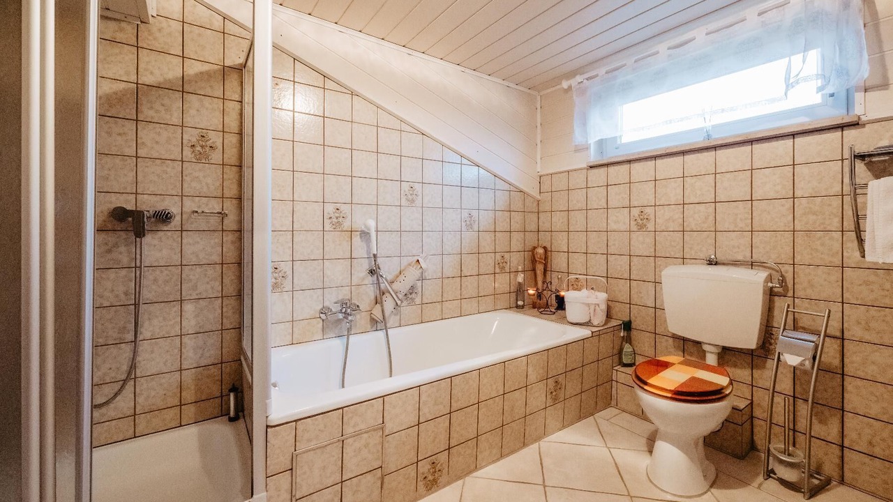 Photo of Bathroom in Bad Fuessing