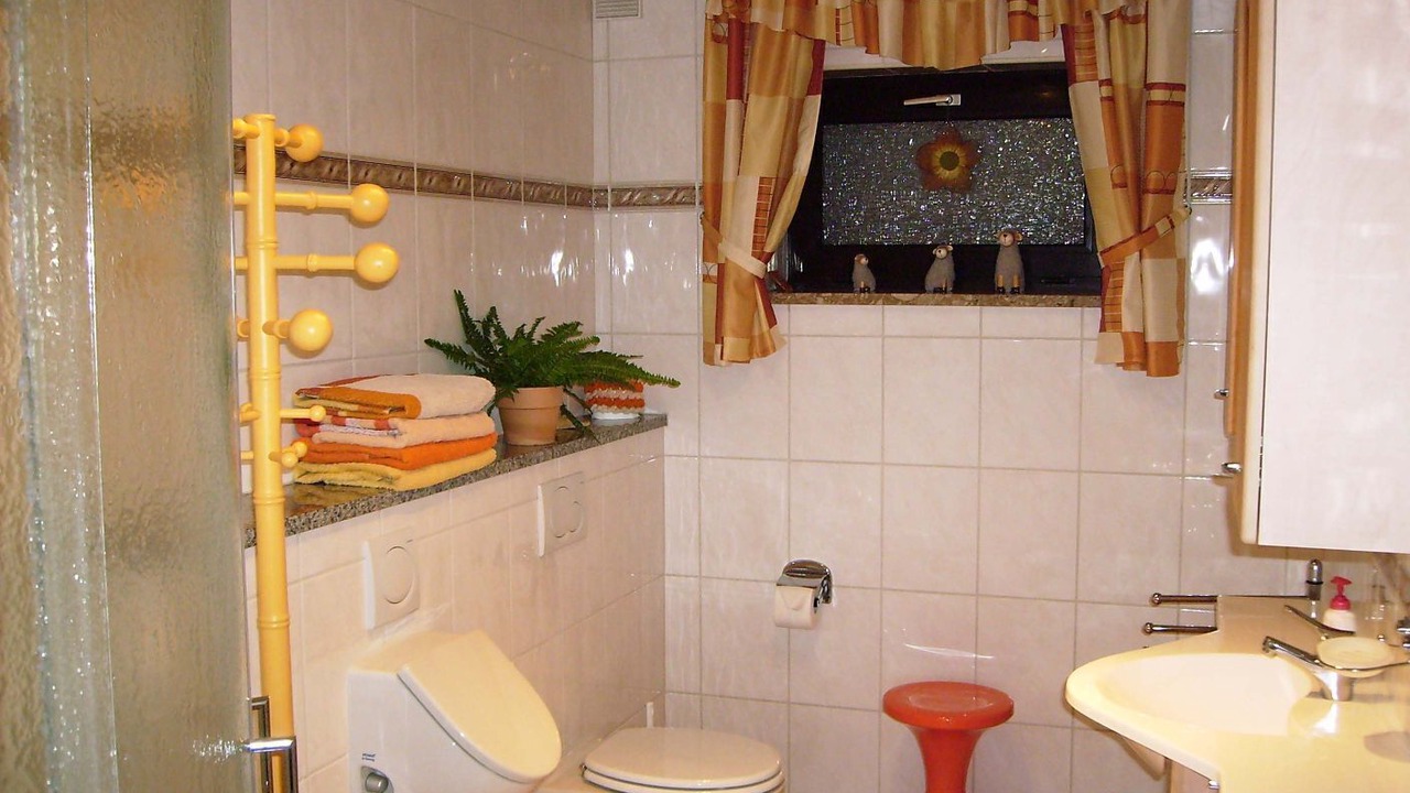 Photo of Bathroom in Roedental
