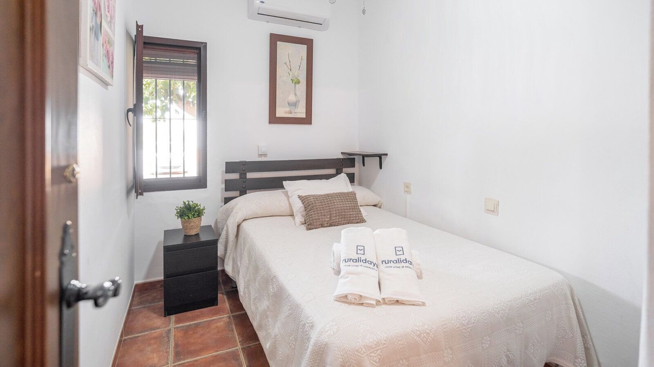 Photo of Bedroom in Almogia