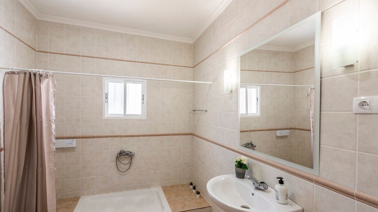 Photo of Bathroom in Alora