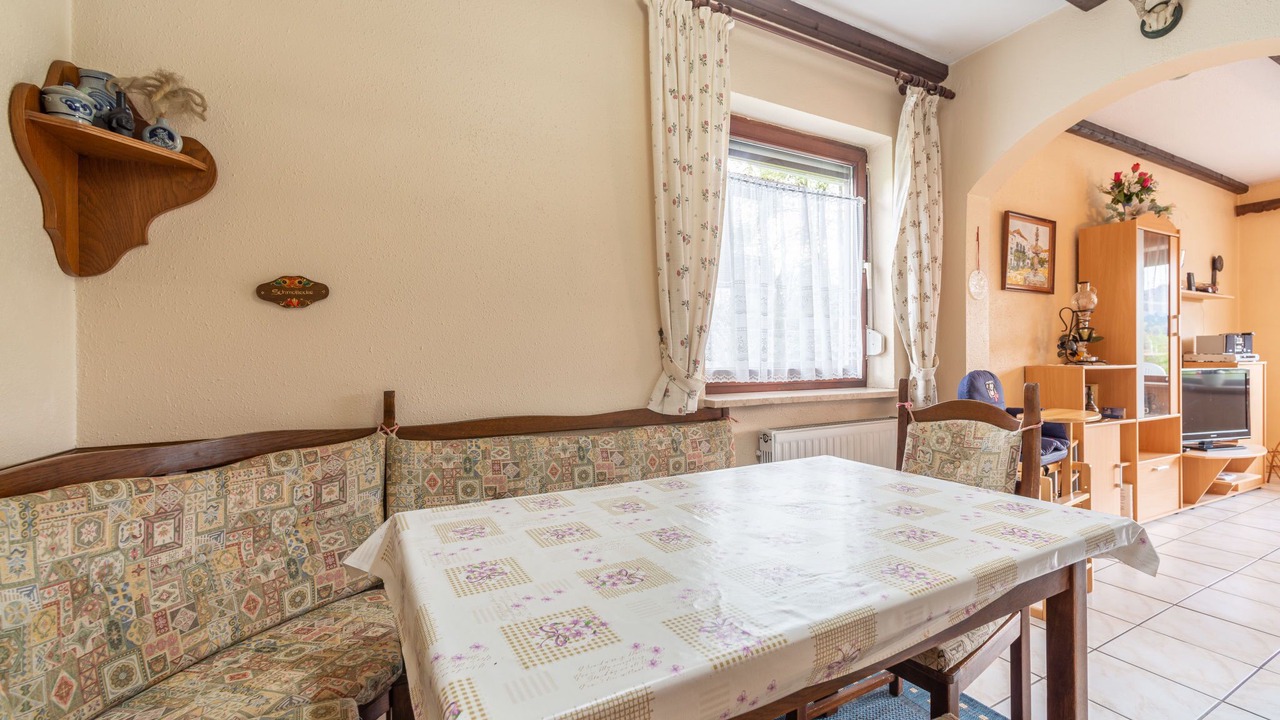 Photo of Bedroom in Arrach
